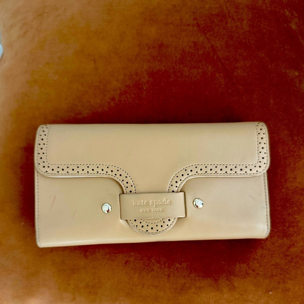 Kate Spade tan leather wallet.